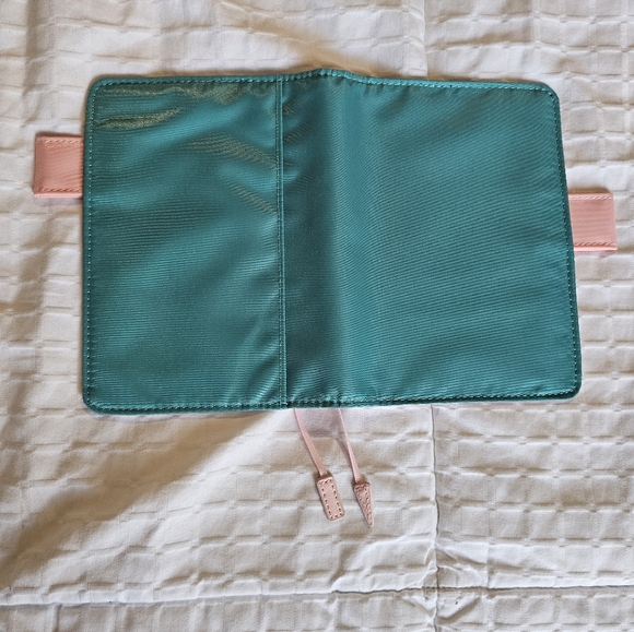 Hobonichi A6 notebook cover in Cactus Flower color - Picture 2 of 4